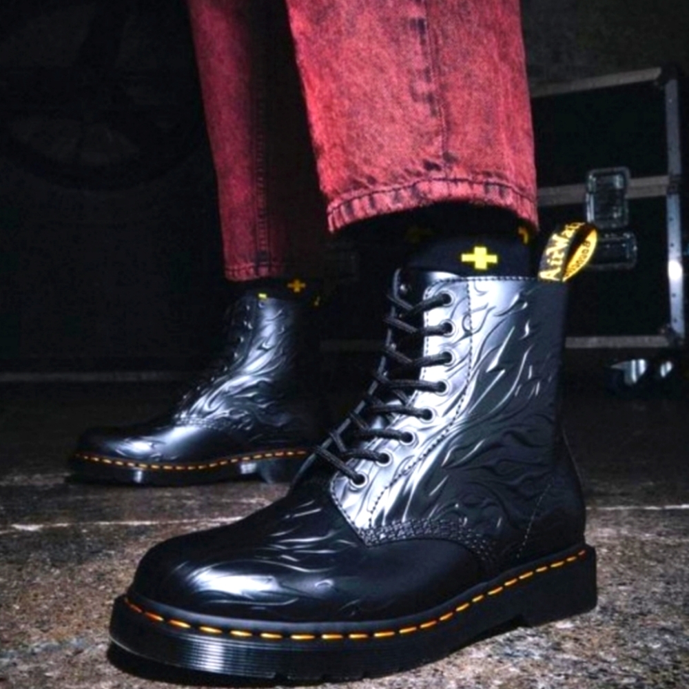 Dr. Martens 1460 Flames